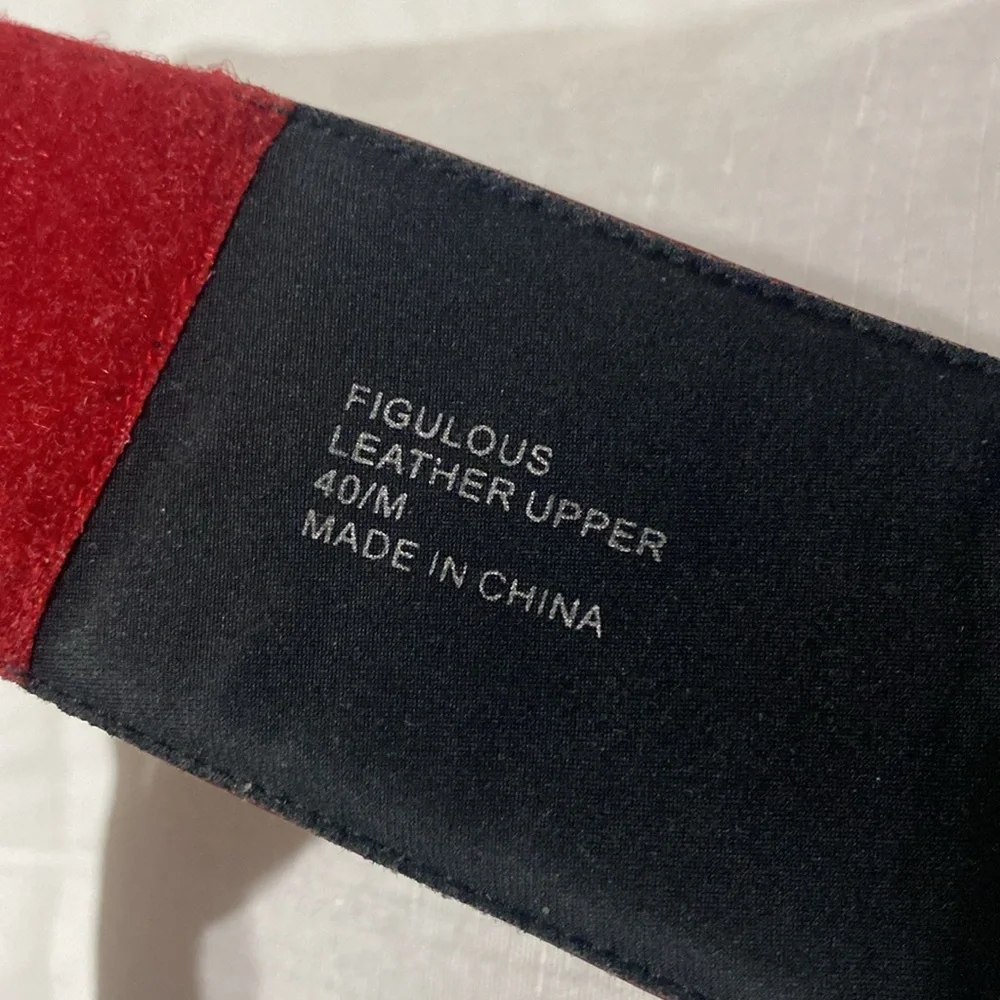 FIGS by FIGUEROA Red Patent Leather Sandals Hinged Sole Flex Leather Activewear